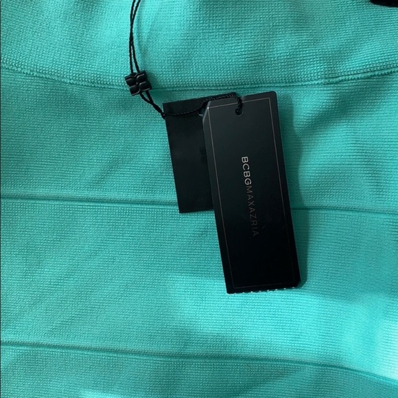 CUTE HIGH WAIST BCBGMAXAZRIA SKIRT (NWT) - Picture 5 of 7